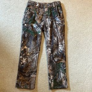 Kids Carhartt fleece lined camo pants